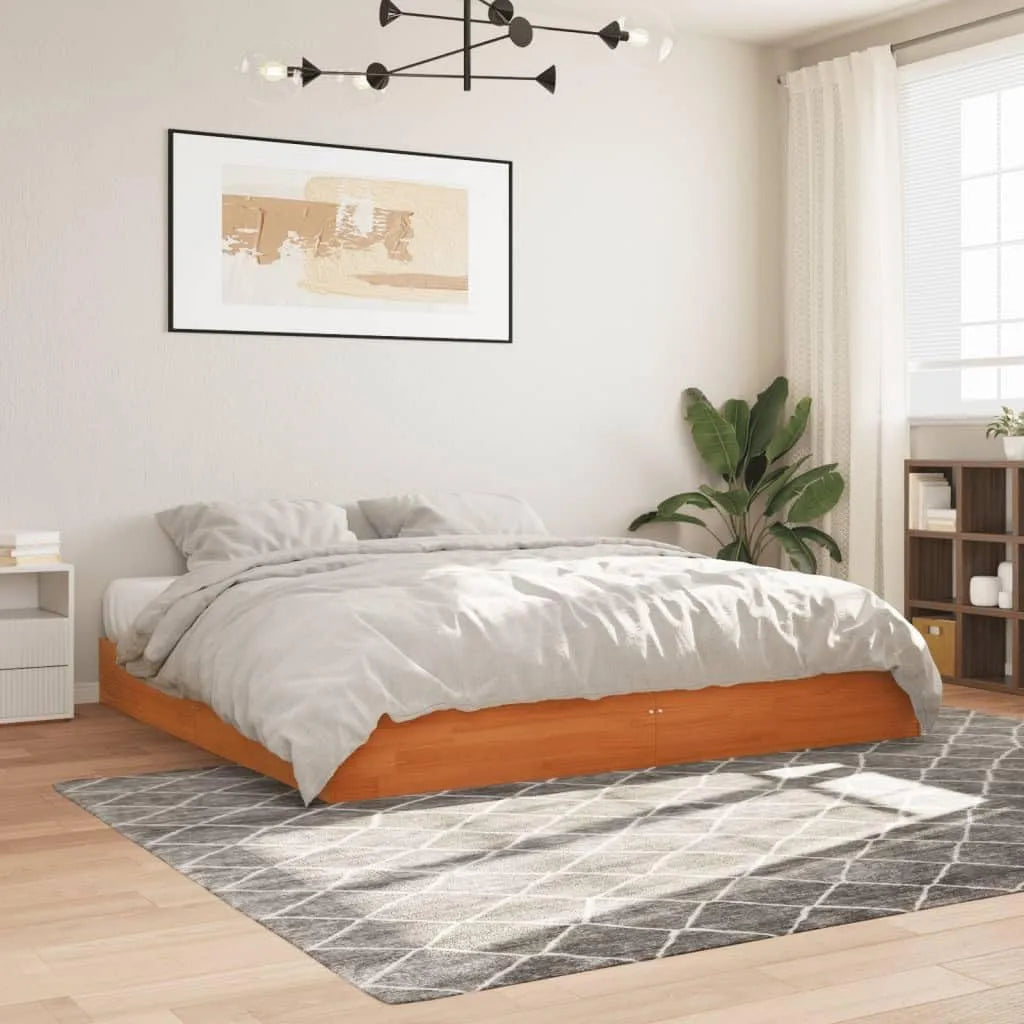 Łóżko z litego drewna sosnowego — z drewna, 200 × 200 cm, tapicerka materiałowa